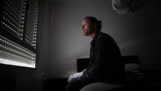 "Mi vecino es 'streamer' y llevo un año sin dormir": la pesadilla que te puede tocar a ti 12 Mi Vecino Es Treamer Y Llevo Un Ano Sin Dormir La Pesadilla Que Te Puede Tocar A Ti