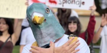 En Barcelona Hubo Una Manifestacion Antipajarista Y Estas Son Las Mejores Fotos Y Momentos
