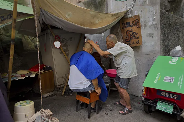 En China Se Les Esta Cayendo El Pelo A Punos
