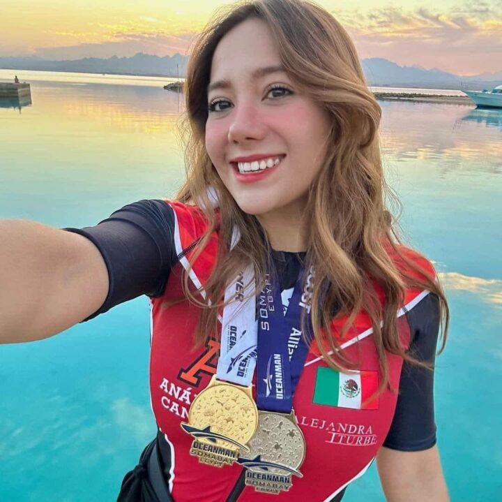 Nadadora Mexicana gana medalla de oro en Sudáfrica!! 3 nadadora mexicana gana medalla de oro en sudafrica