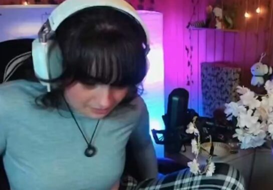 Una streamer se hace caca en directo. 14 Una Streamer Se Hace Caca En Directo