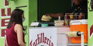 Gobierno de Claudia Sheinbaum busca bajar 10% precio de tortilla