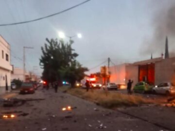 Explota coche bomba enfrente de Secretaría de Seguridad de Acámbaro Guanajuato