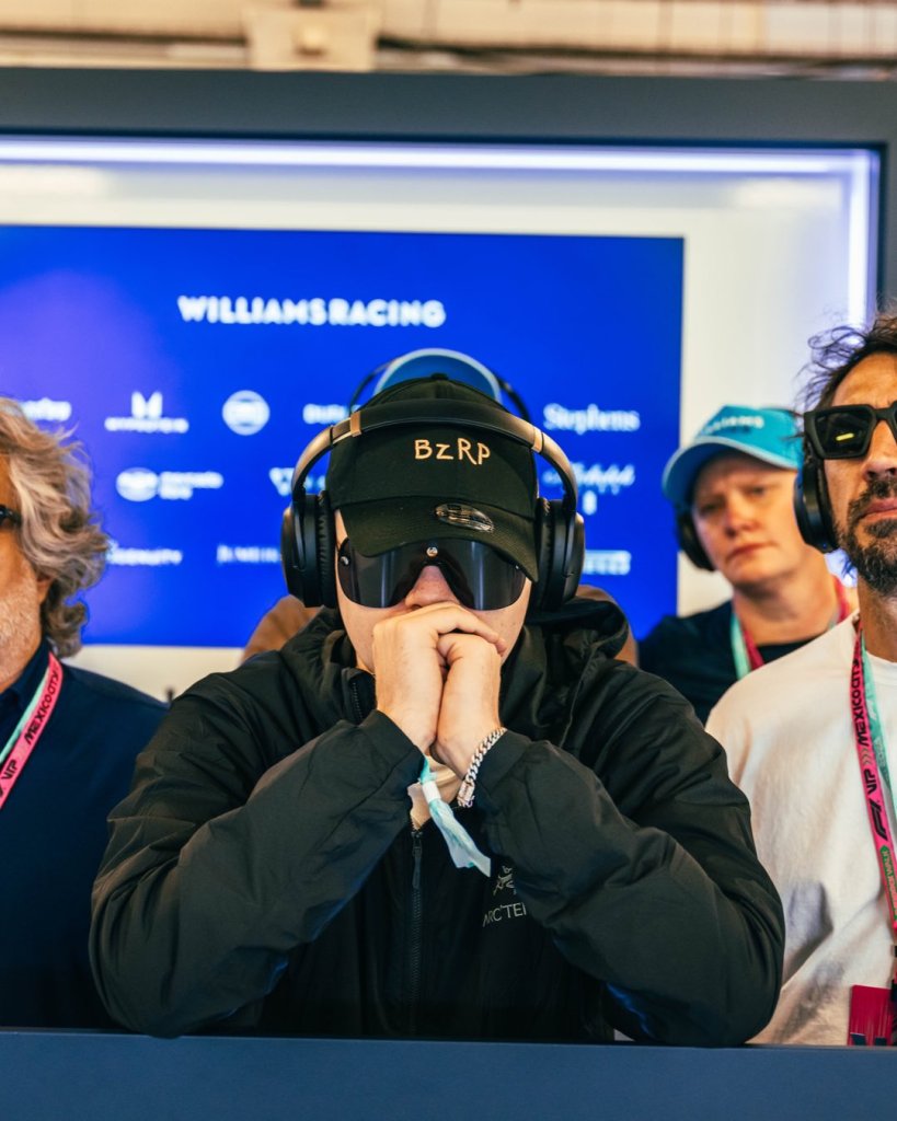 Bizarrap en el pit de Williams para apoyar a Colapinto