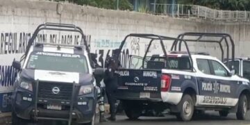 Hombre buscaba latas y encuentra un torso humano en Ecatepec