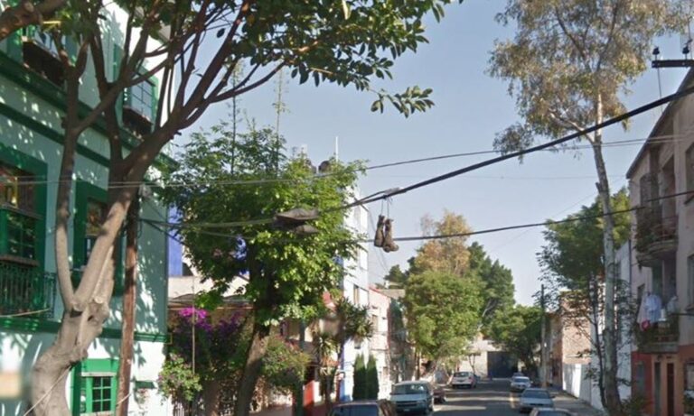 Hombre muere perforado a balazos por el amiguito de su novia en la Guerrero