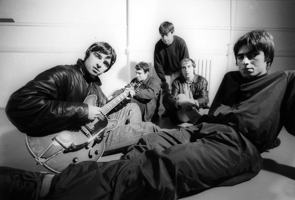 Tony McCarroll exbaterista de Oasis da su opinión sobre la reunión de la banda