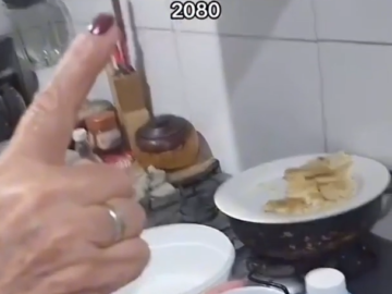 Mi Abuela Vive En El Futuro