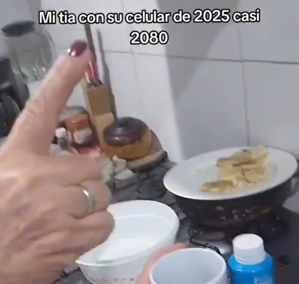 Mi Abuela Vive En El Futuro