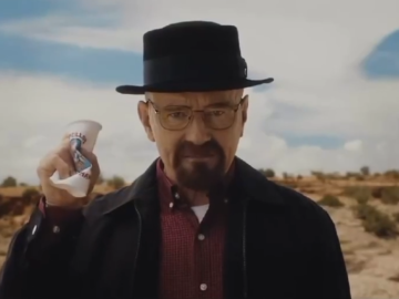 Brian Cranston vuelve a hacer de Walter White para un anuncio contra la basura