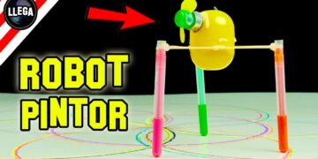 🔴 ¡Increíble! Cómo hacer un ROBOT que PINTA SOLO 🦾🤖 Experimentos e Inventos caseros ⚠️ Life Hacks