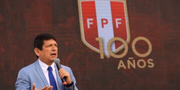 Detienen por corrupción al presidente de la Federación Peruana de Futbol