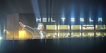 Proyectan Esto En La Gigafabrica De Tesla En Berlin