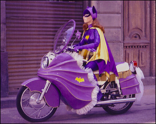 Ella es Yvonne Craig, La Batichica de 1966!! 12 ella es yvonne craig la batichica de 1966