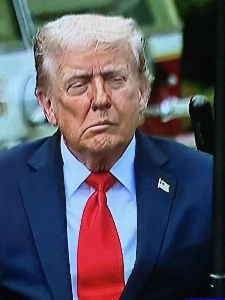 ¿Donald Trump tiene parálisis supranuclear progresiva? (parálisis facial) 4 ¿donald trump tiene paralisis supranuclear progresiva paralisis facial cda8c3e1