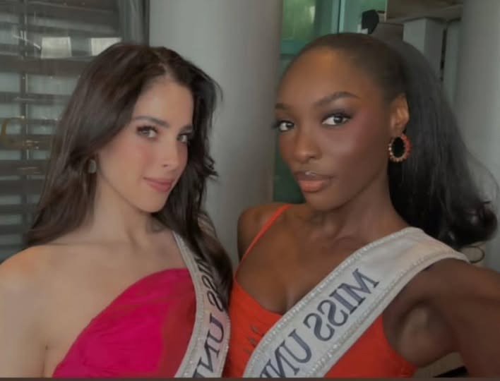 4. Apenas felicitó a Fátima Bosch