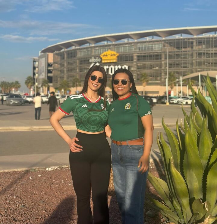 ¿Quién es la Chica de las fotos del partido de Futbol Mexico Vs. Uruguay? 32 SaveClip.App 582828579 18667206373055743 598384251023579454 n